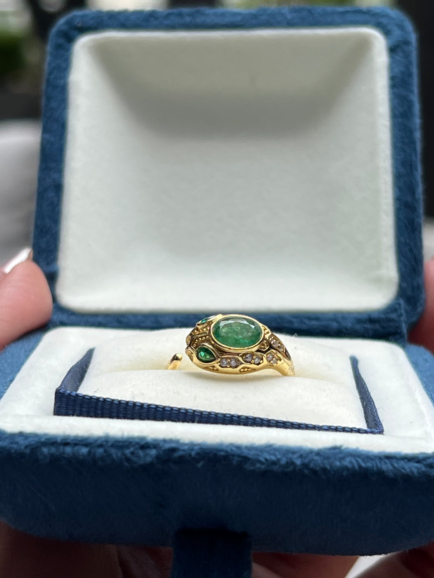 Eve Ring Emerald