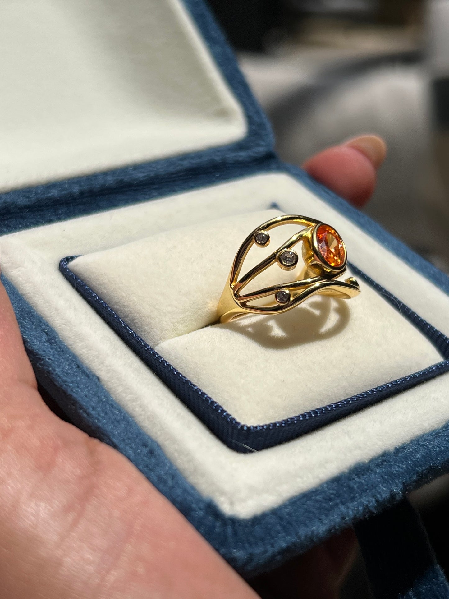 Lena Ring Moissanite