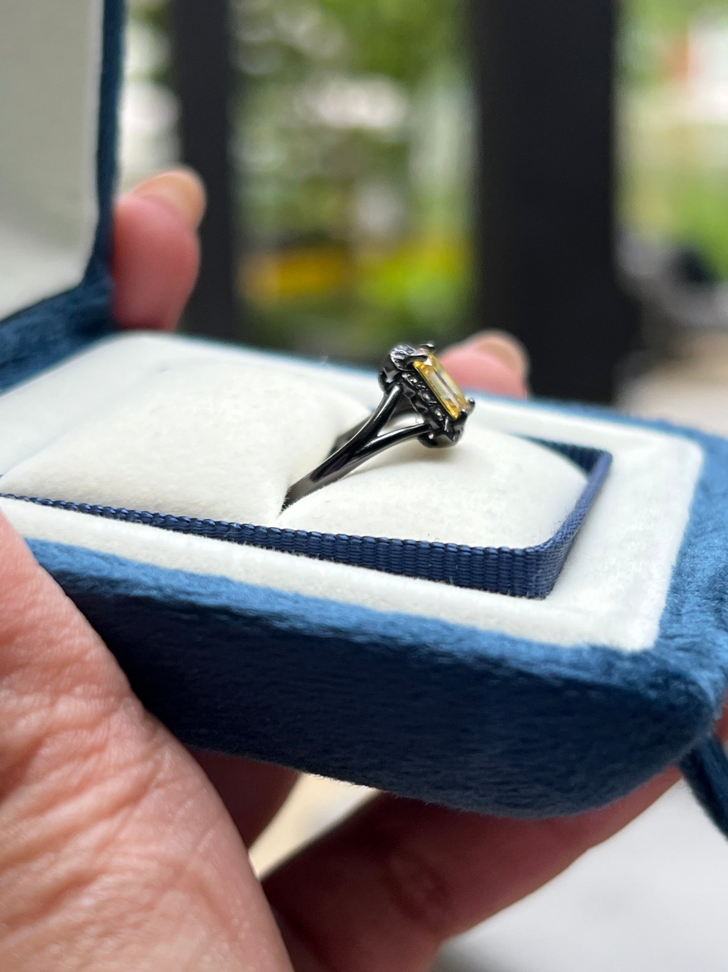 Abby Ring Moissanite