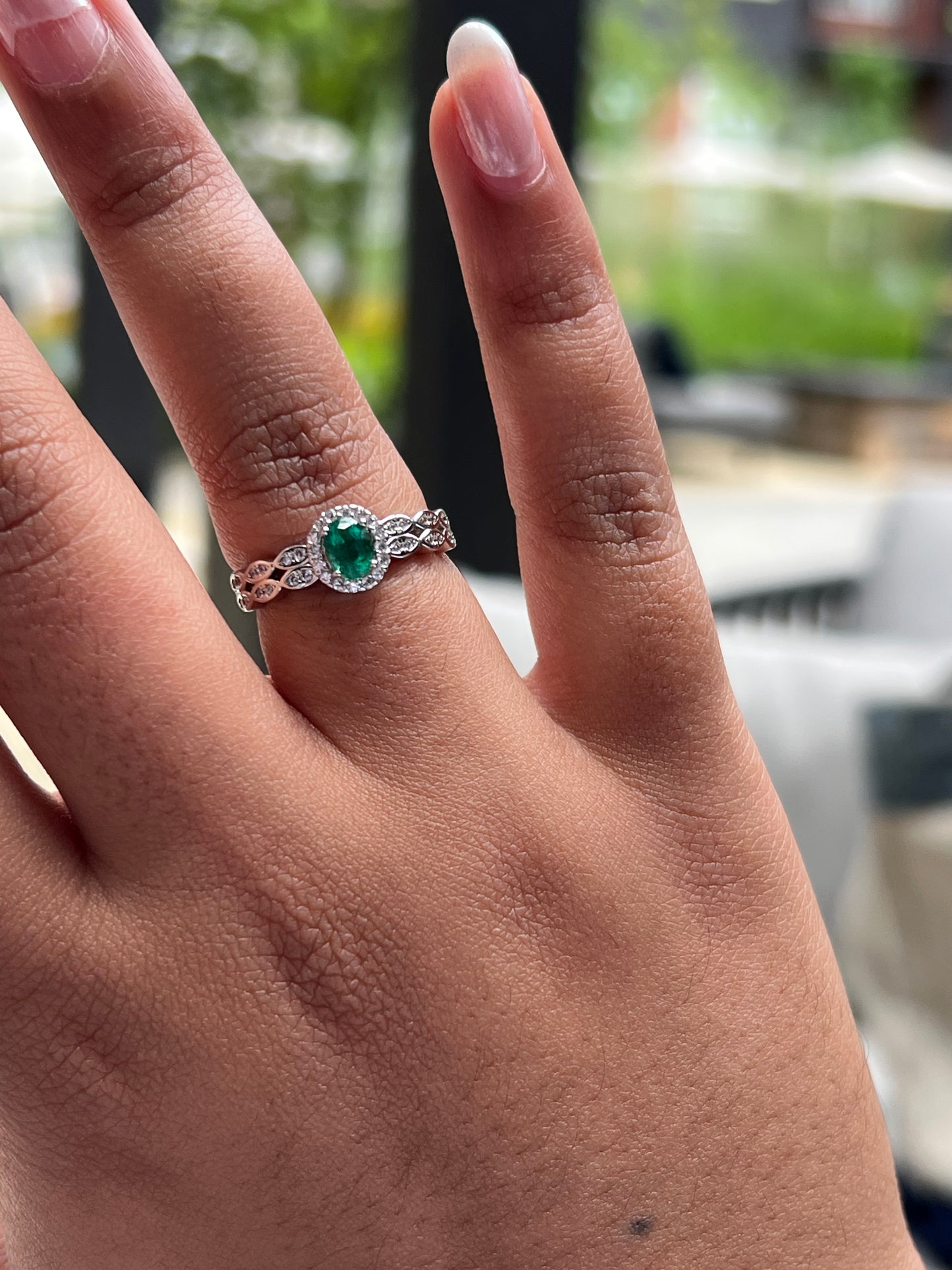 Xia Ring Emerald