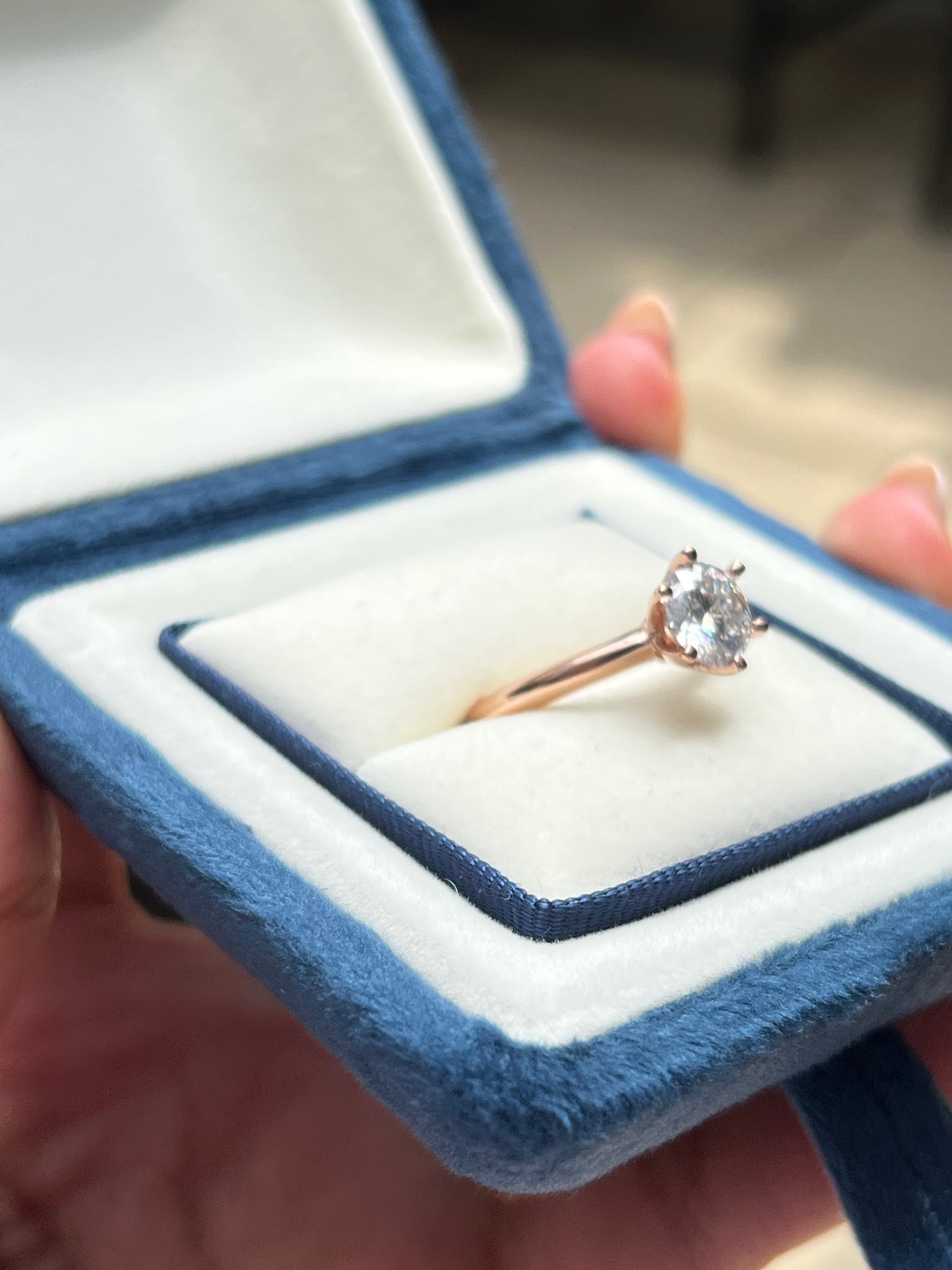 Hunter Ring Moissanite