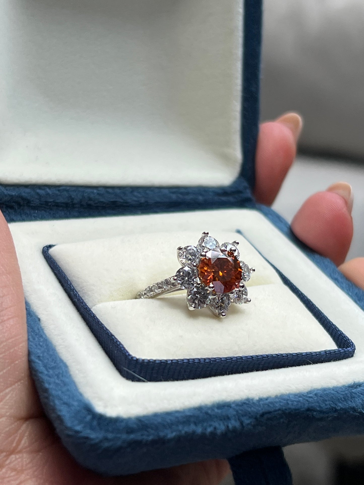 Sunny Ring Moissanite