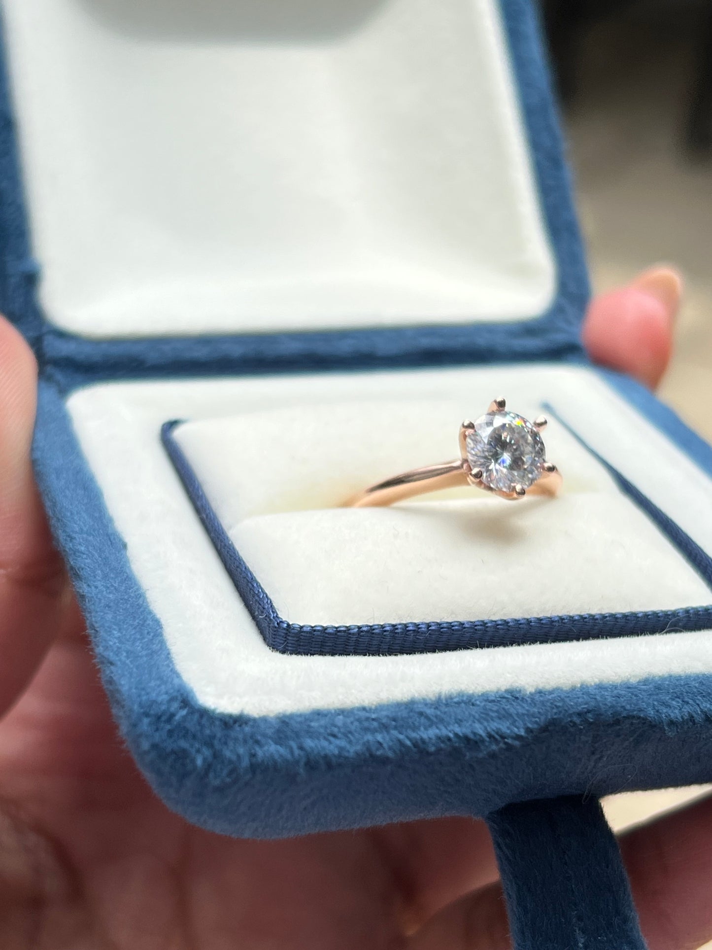 Hunter Ring Moissanite