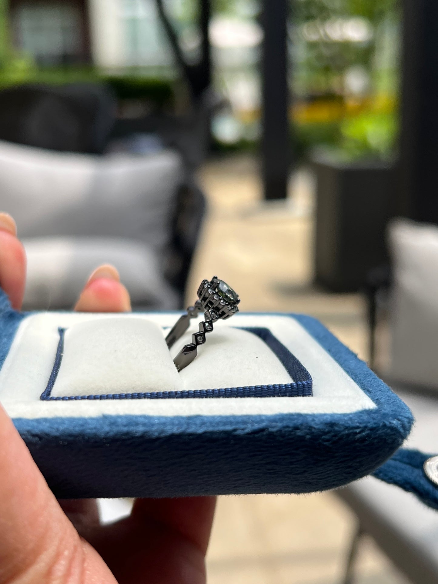 Mina Ring Moissanite