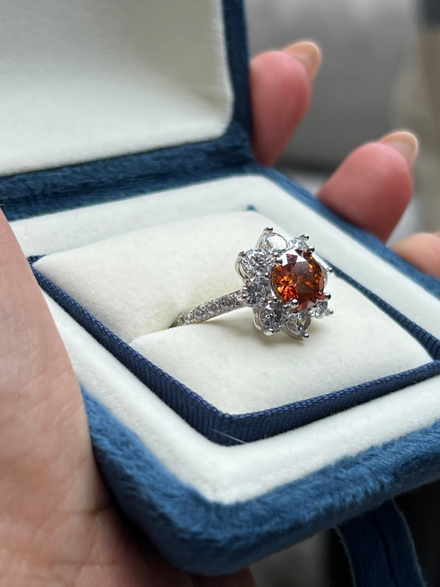Sunny Ring Moissanite