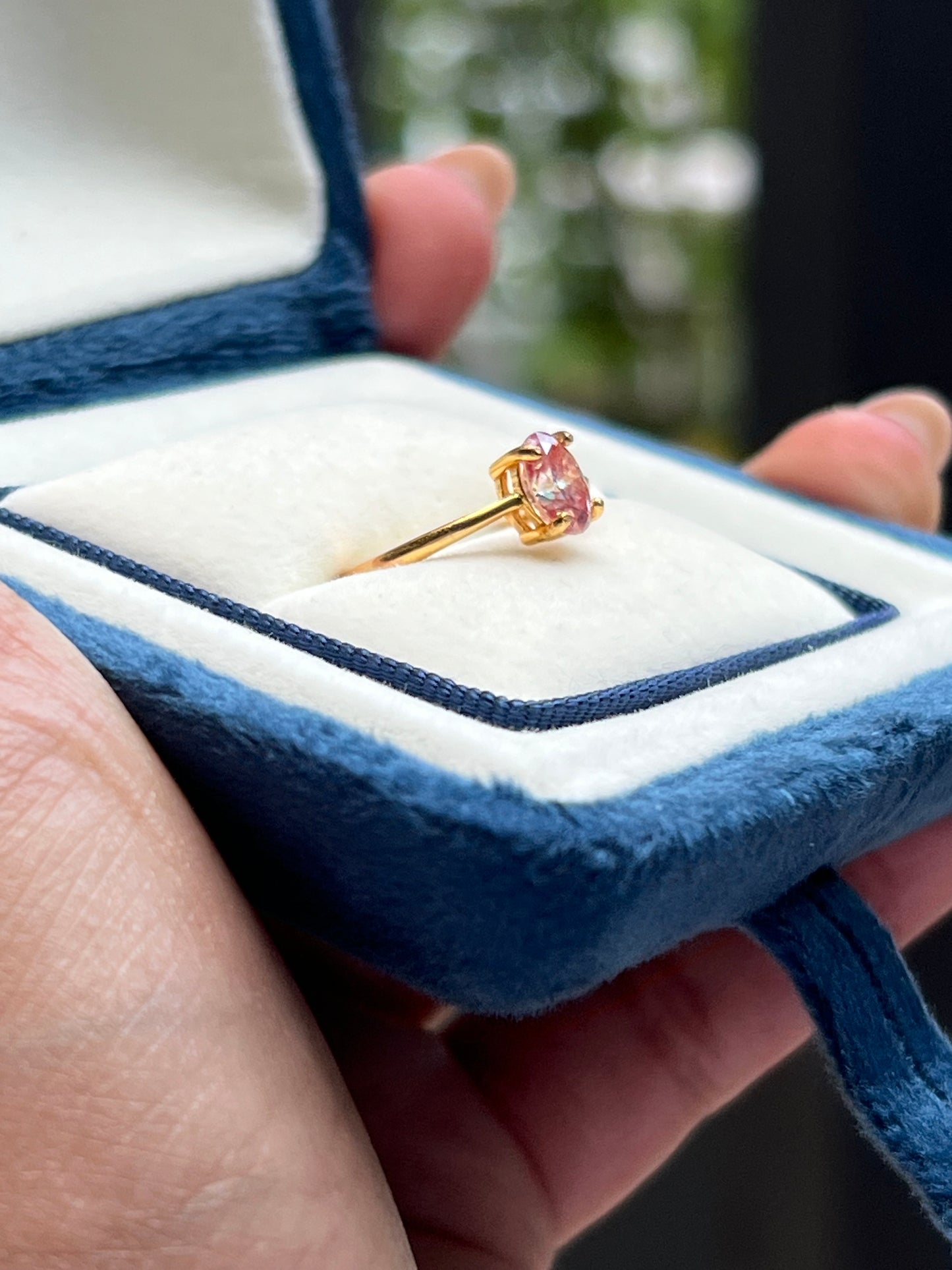 Remmi Ring Lab Sapphire
