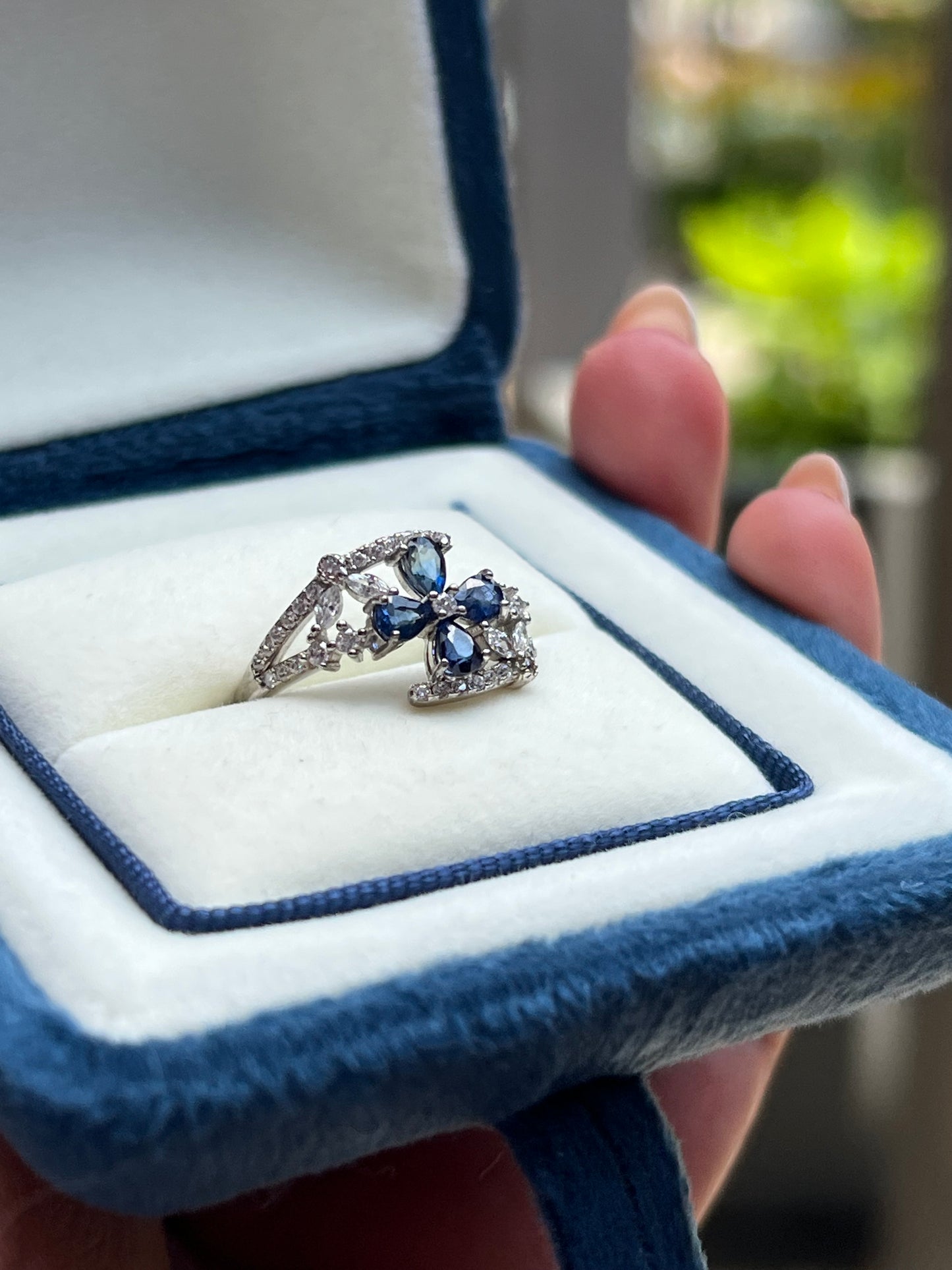 Vera ring sapphire