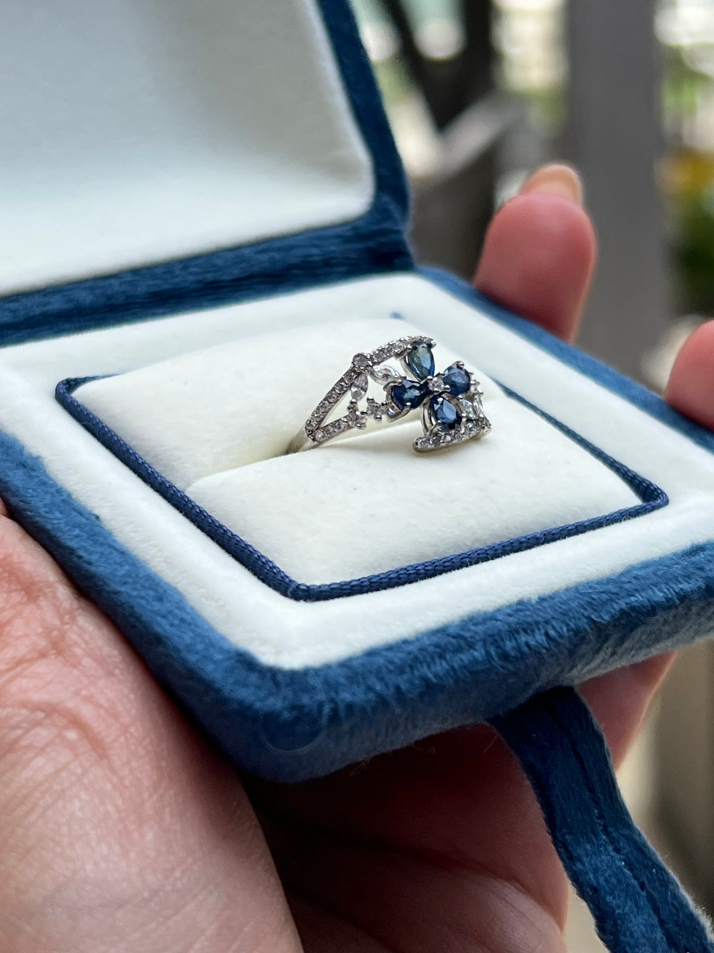 Vera ring sapphire