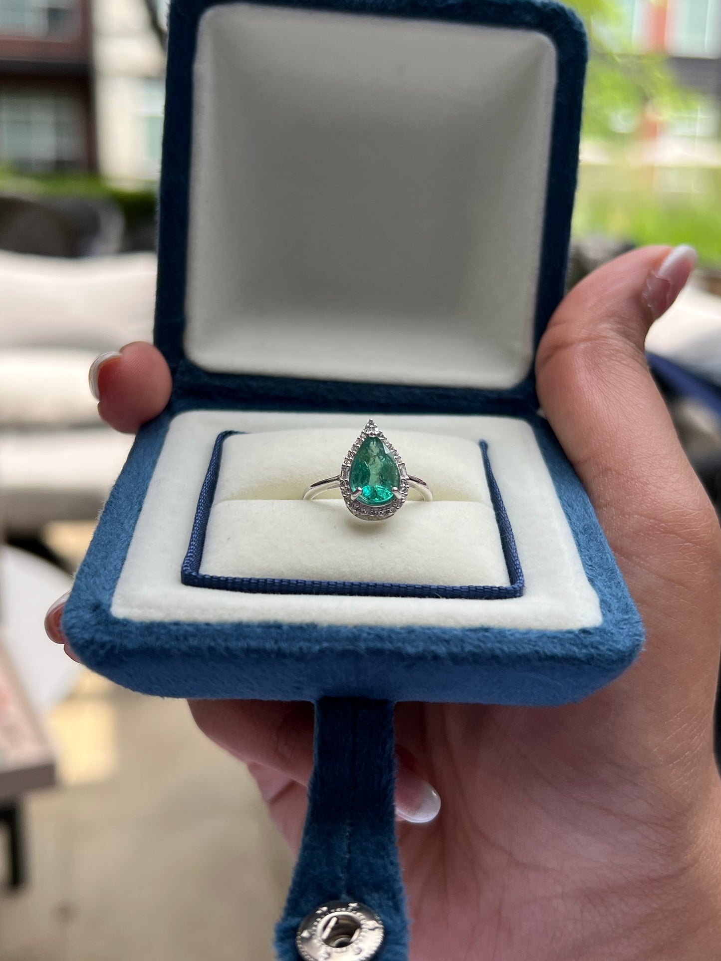 Maggie Ring Emerald