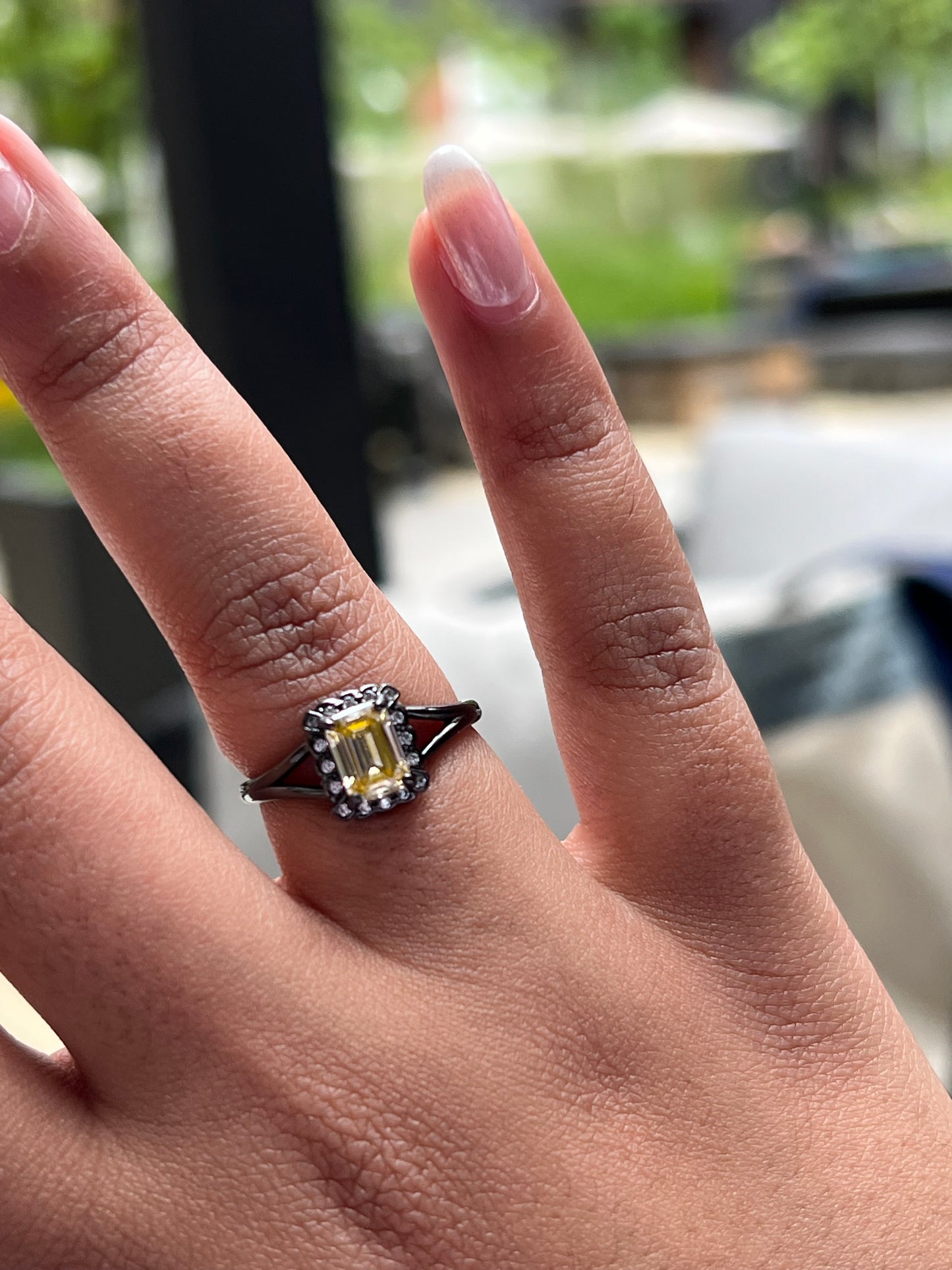 Abby Ring Moissanite