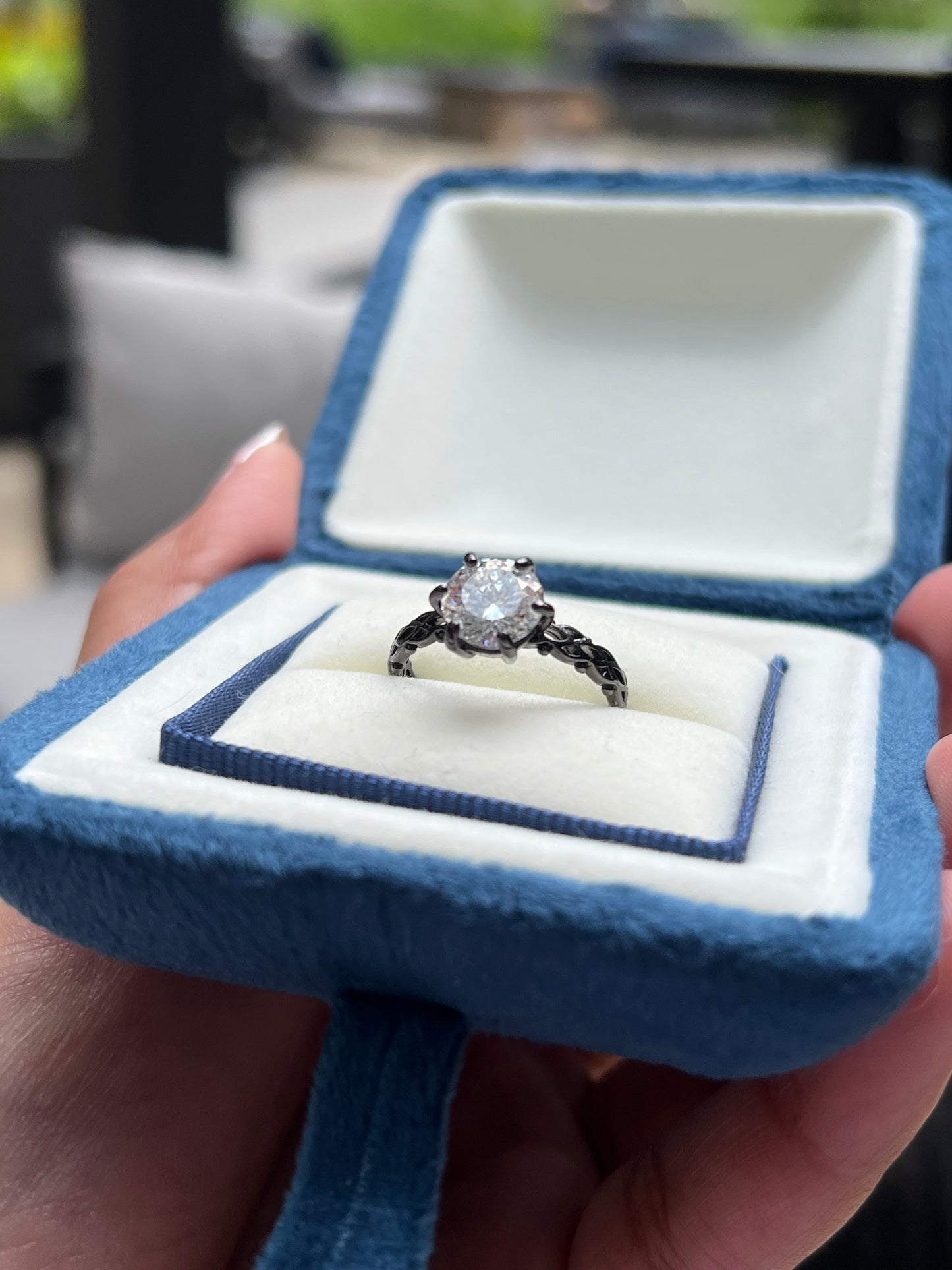 Trista Ring Moissanite