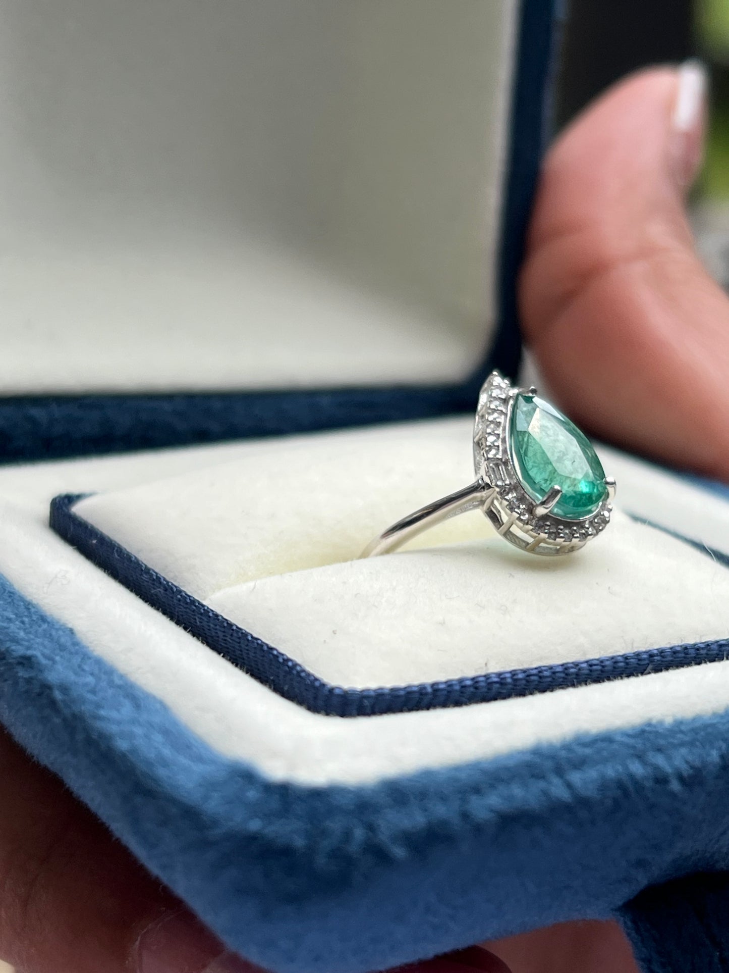 Maggie Ring Emerald