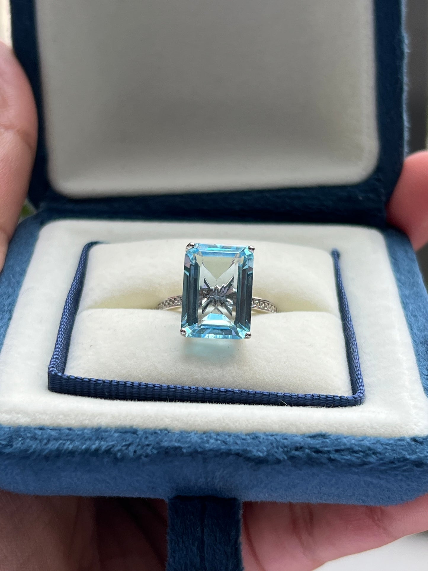 Olivia Ring Topaz