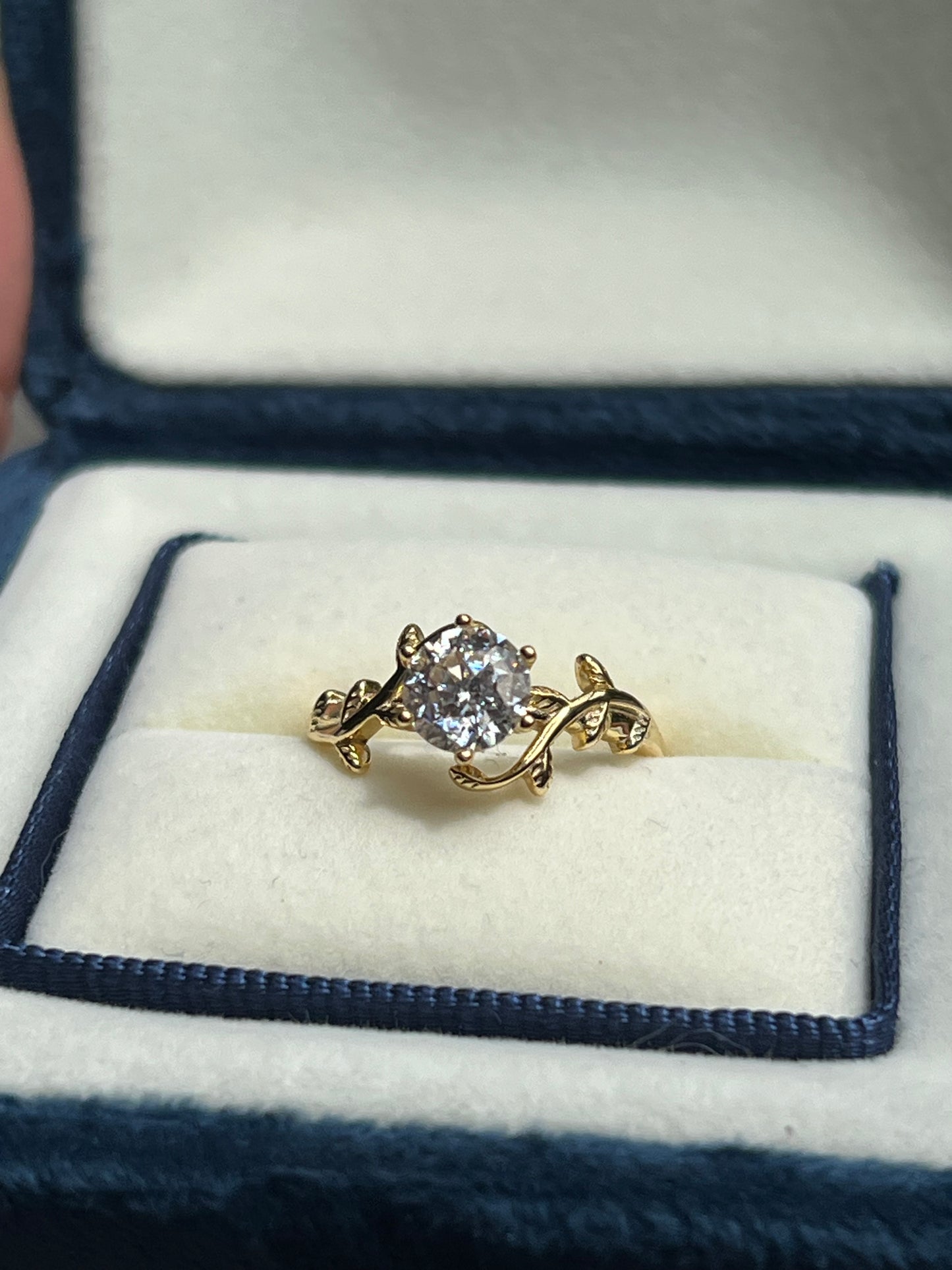 Rose Vine Ring Moissanite
