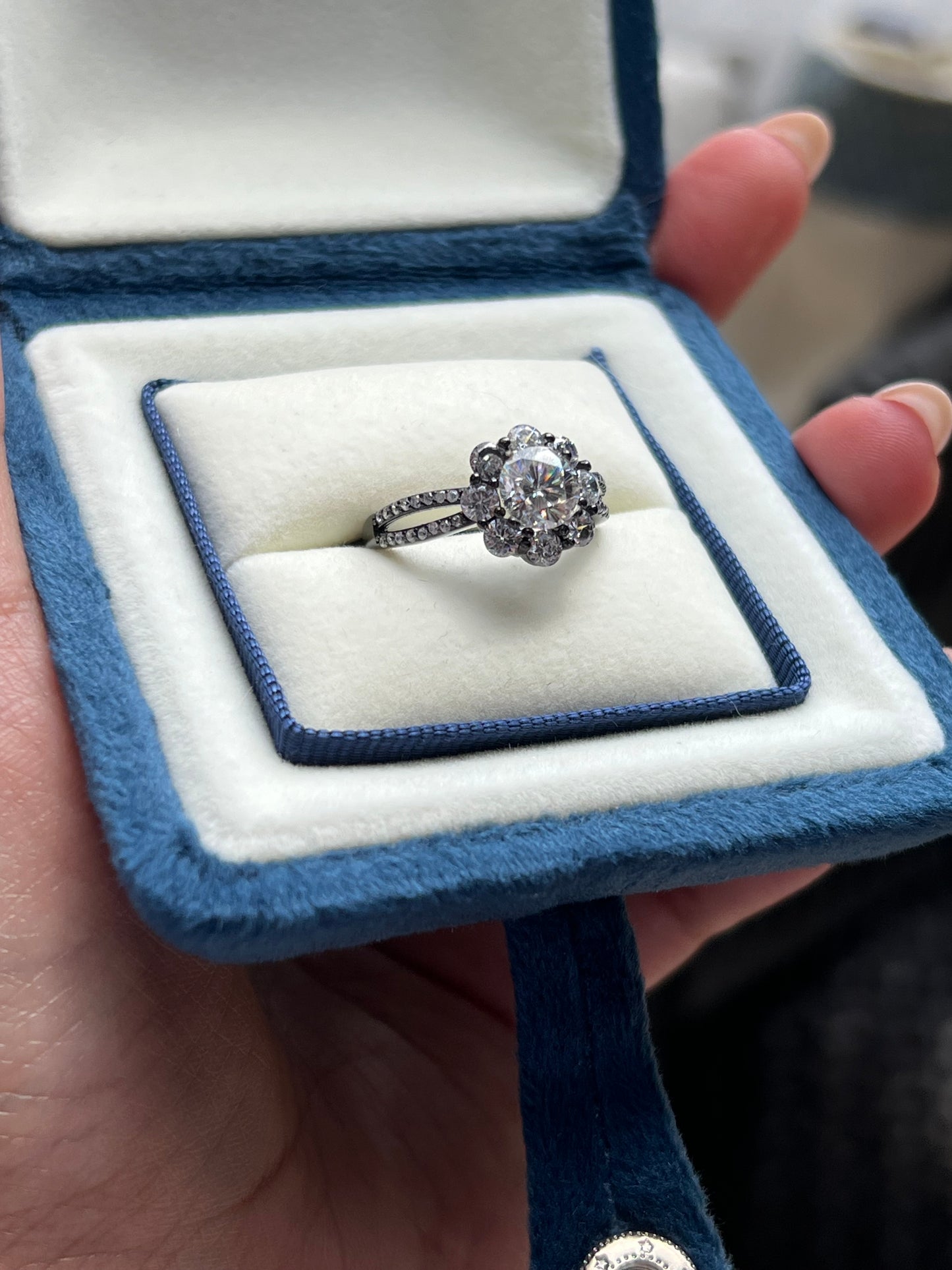 Zila Ring Moissanite