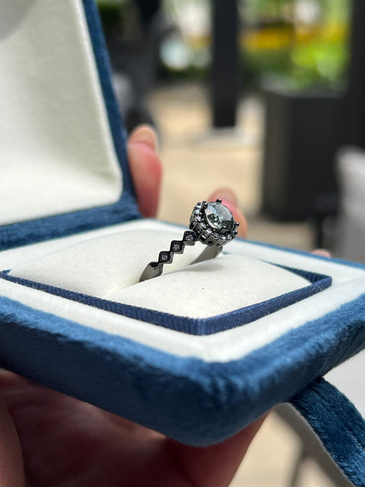 Mina Ring Moissanite