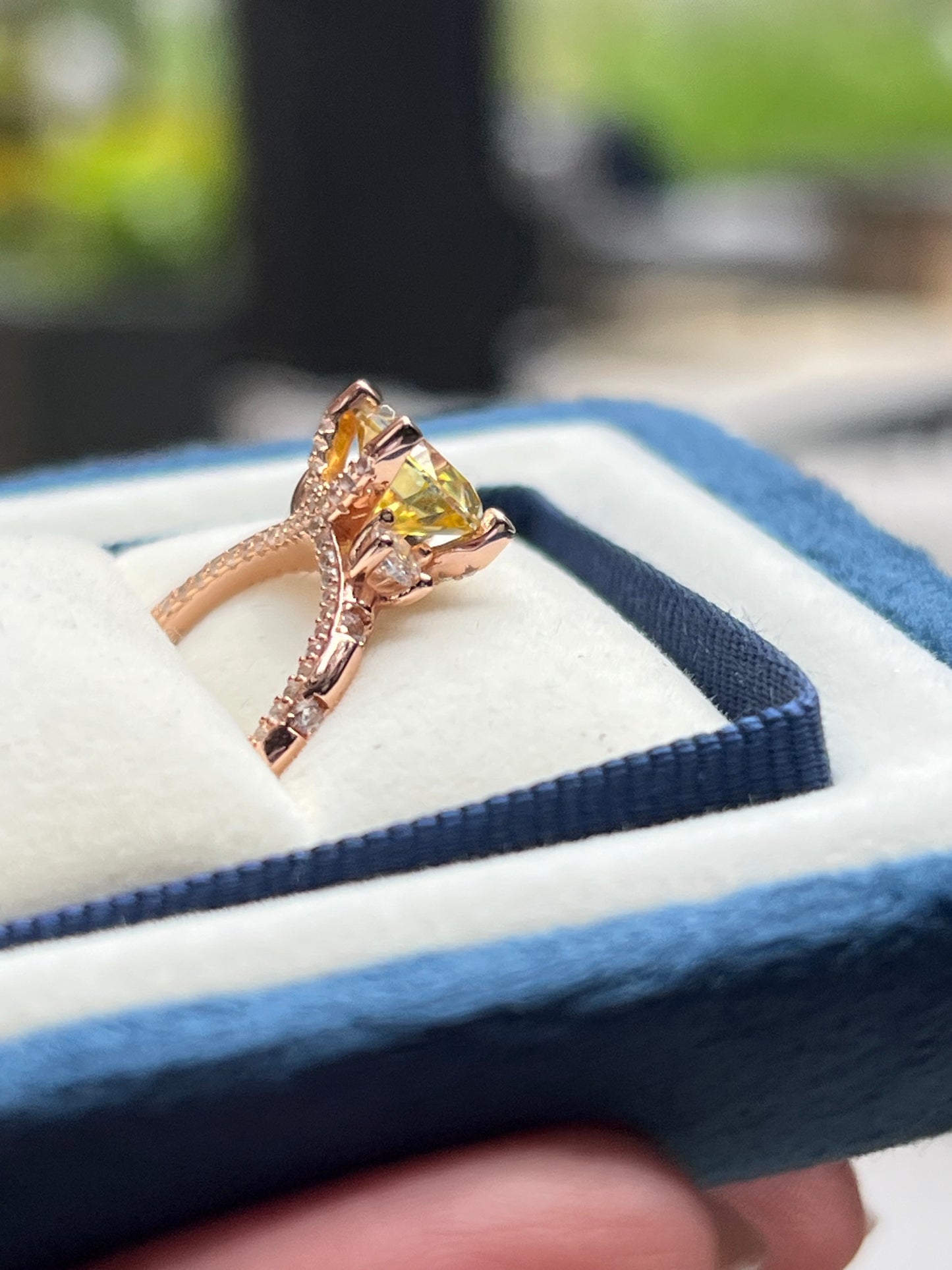 Chloe Ring Moissanite