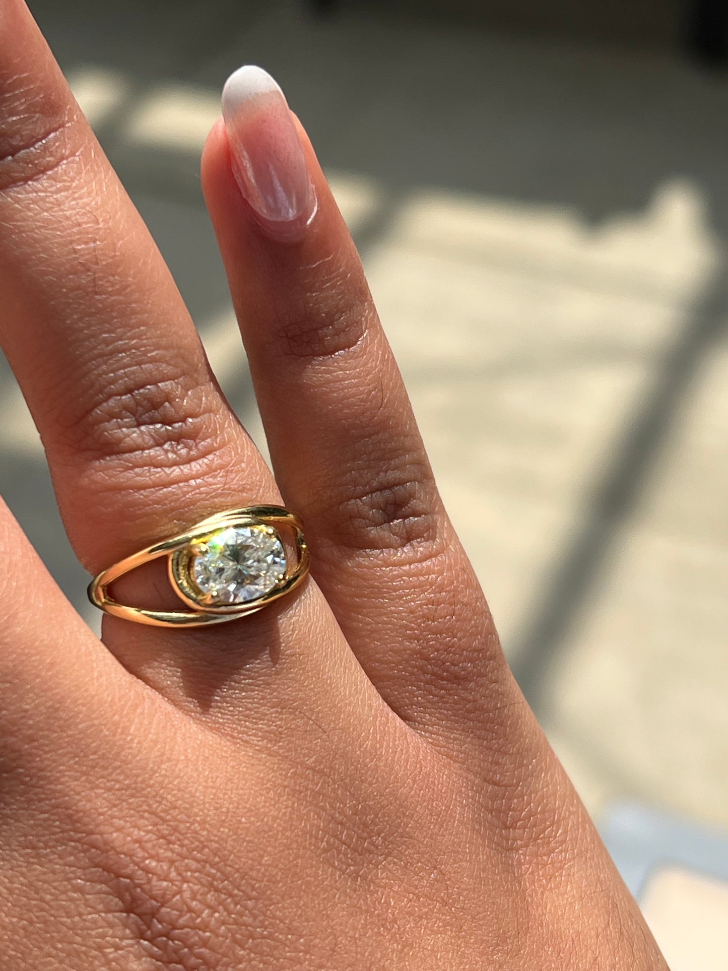 Madi Ring Moissanite