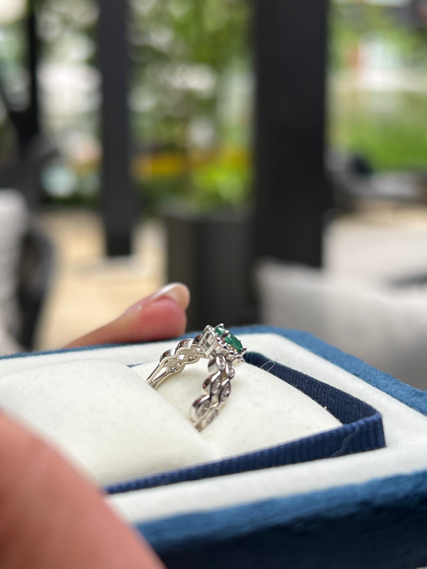 Xia Ring Emerald