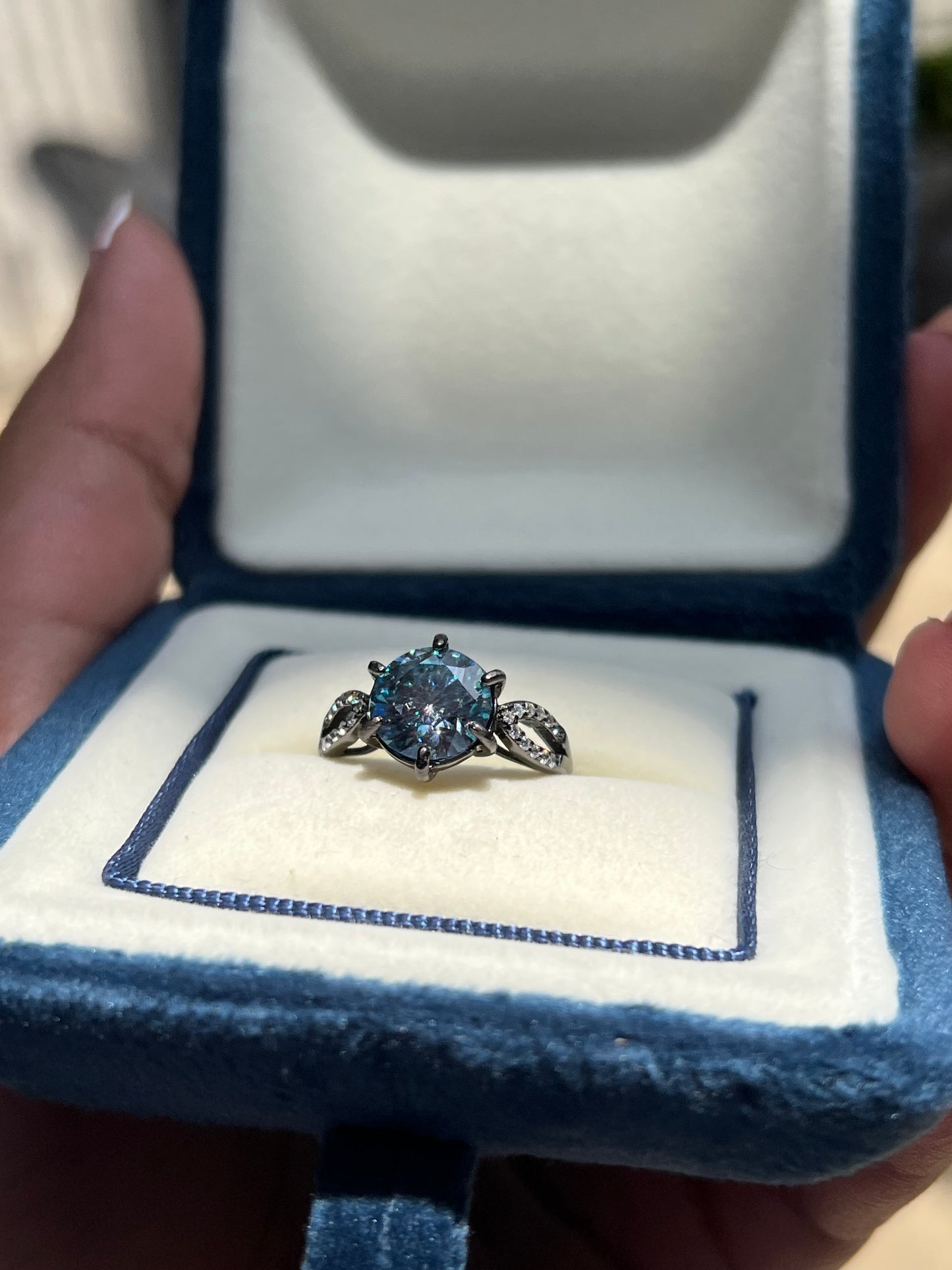 Addison Ring Moissanite