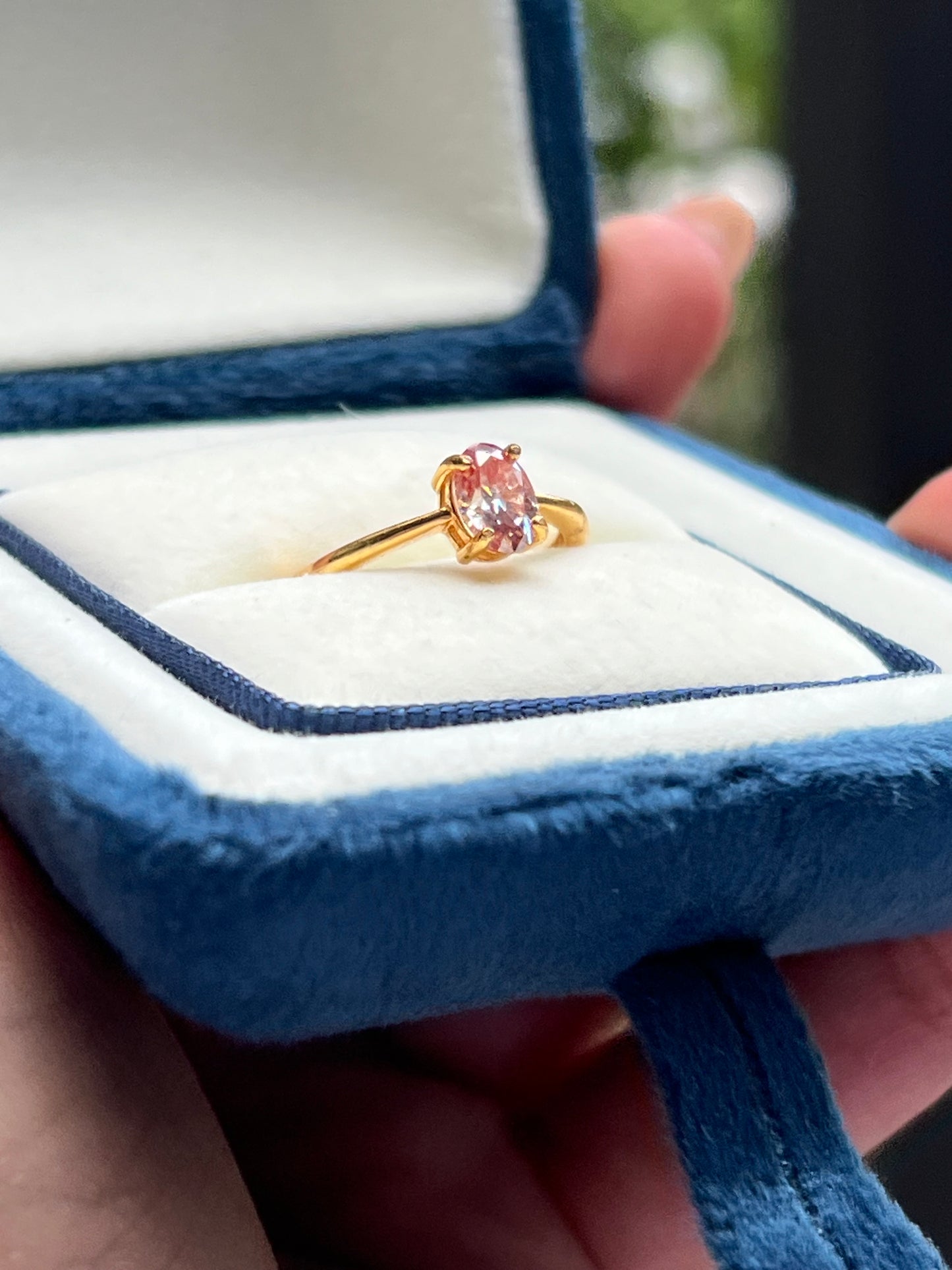 Remmi Ring Lab Sapphire
