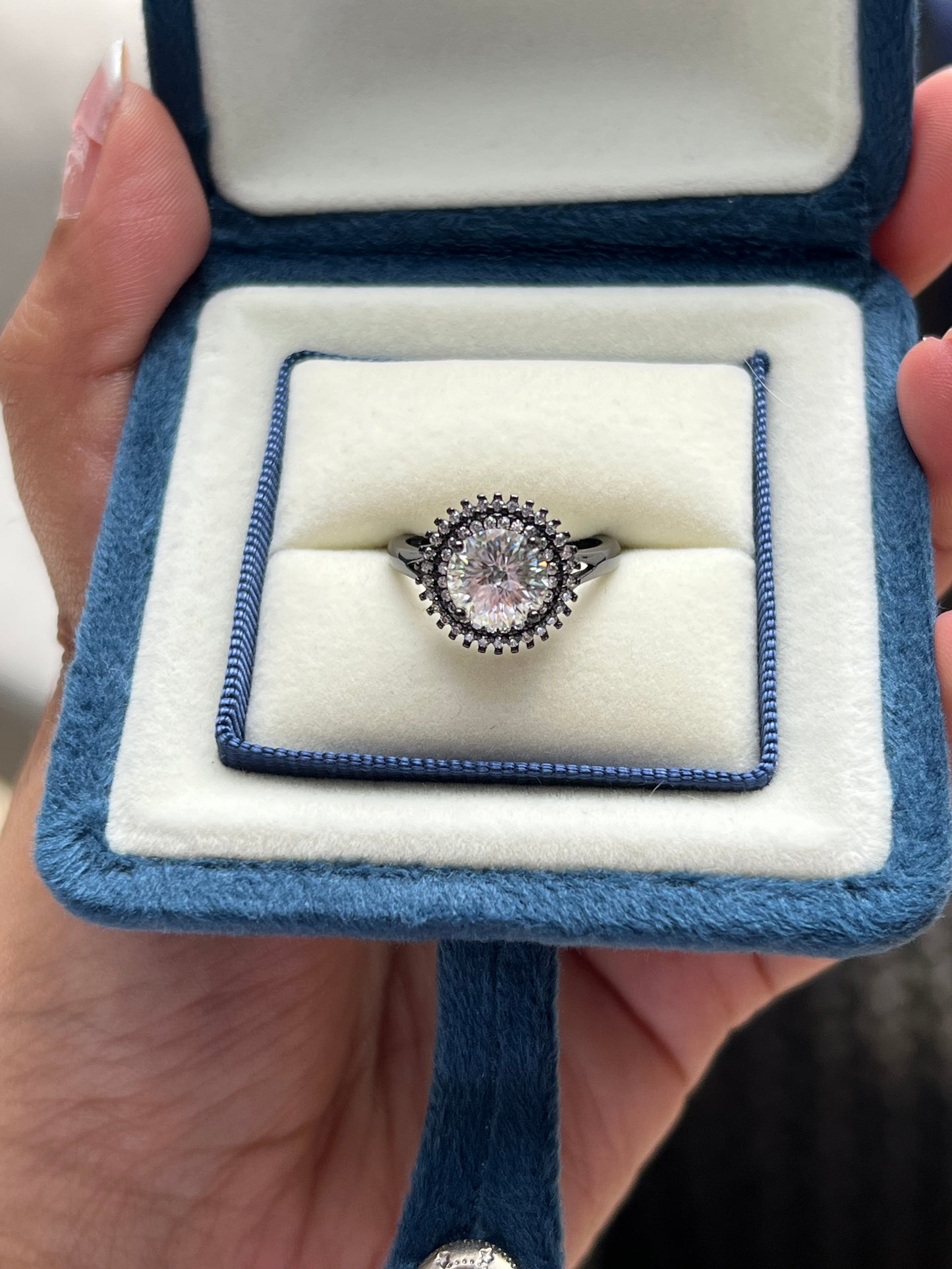 Sunburst Ring Moissanite