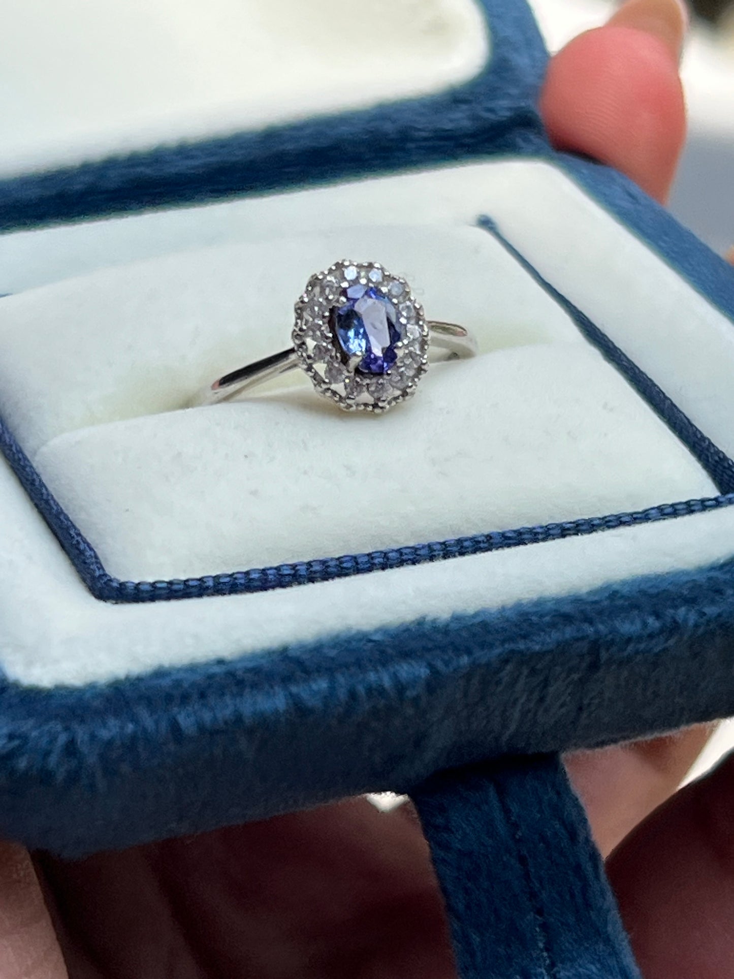 Arya Ring Tanzanite