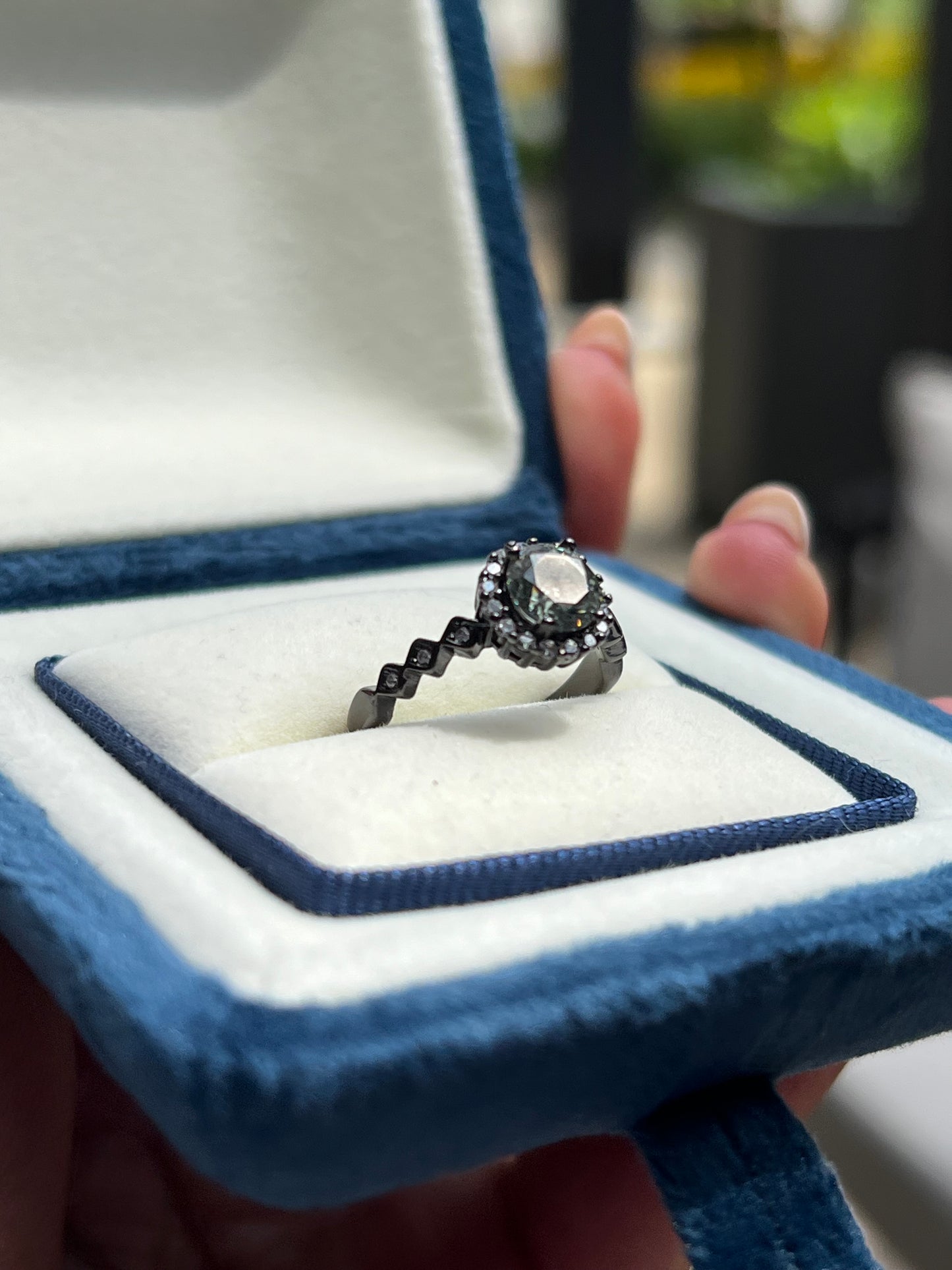 Mina Ring Moissanite