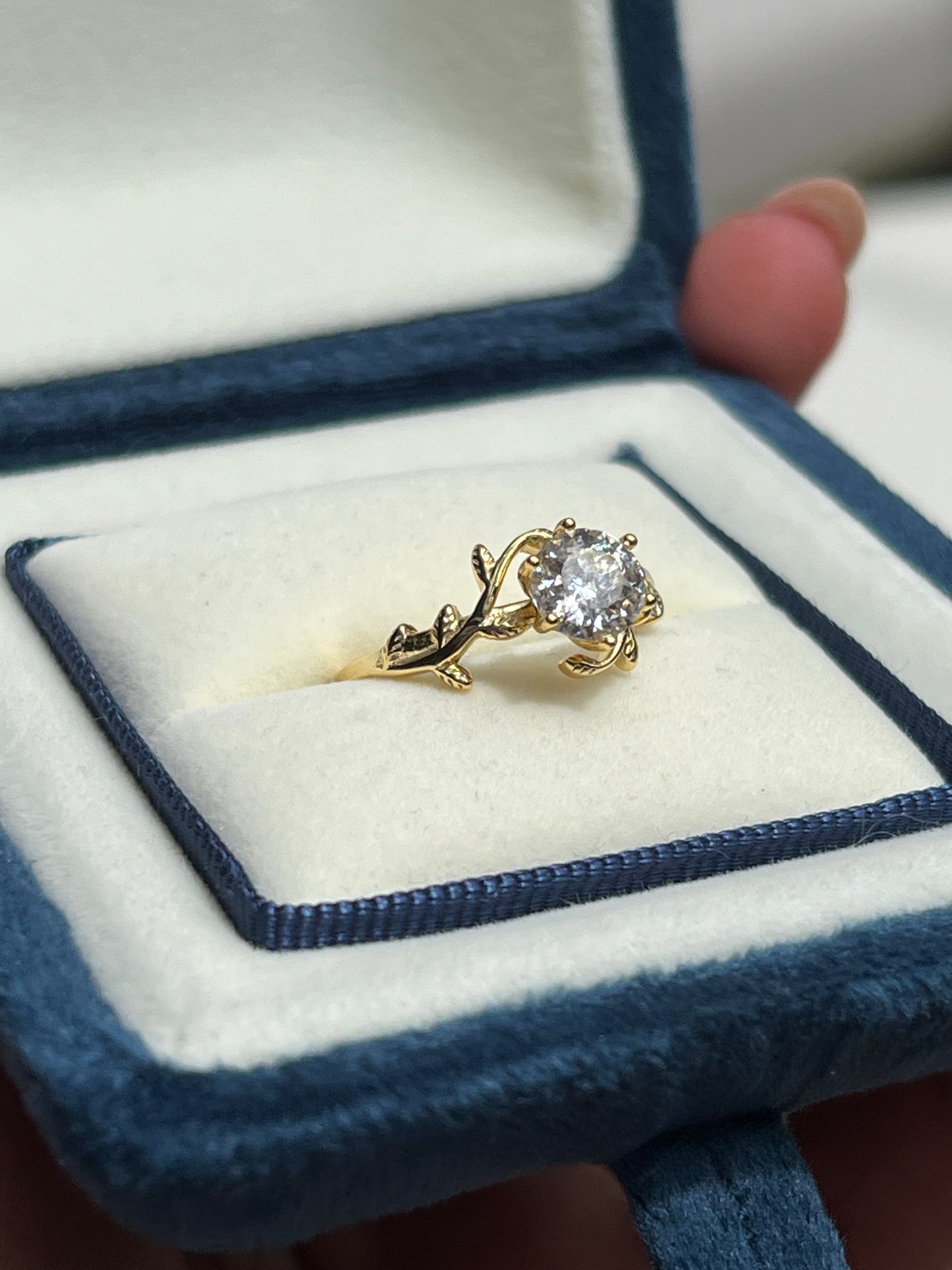 Rose Vine Ring Moissanite
